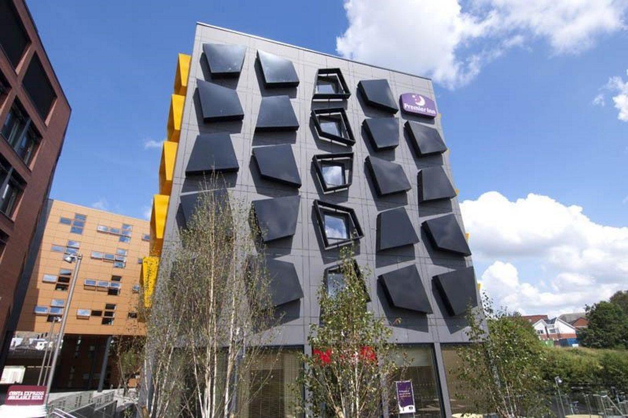 Premier Inn Manchester Bury Esterno foto